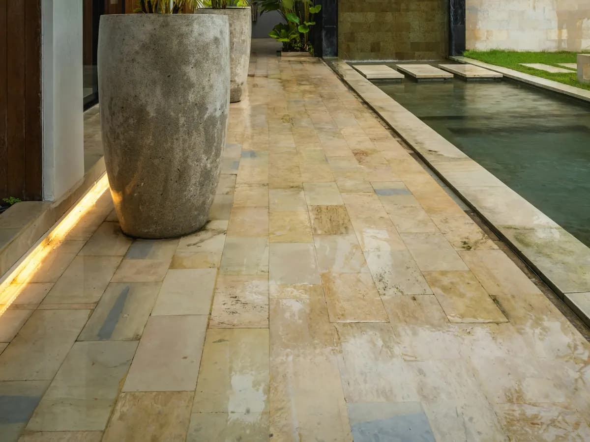 Liquid limestone pool surround